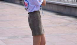 街拍网红吃瓜图片高清视频,瓜果飘香，美食诱惑尽收眼底